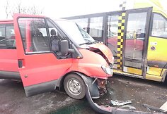 Avarija Sukilėlių prospekto ir Tvirtovės alėjos sankryžoje