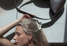 De&scaron;imtmetį &scaron;venčianti &bdquo;Kartu studio&ldquo; pristato naują rankinių kolekciją