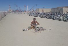 2015-ųjų „Burning Man“ tema buvo „Carnival of Mirrors“