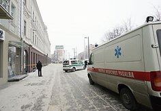 Teritorija prie teismo aptverta, budi pareigūnai ir medikai