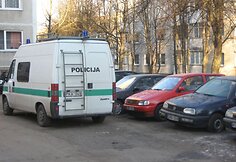 Kaune, P.Plechavičiaus gatvės 1-ojo daugiabučio kieme, stovėję automobiliai nukentėjo nuo vandalų