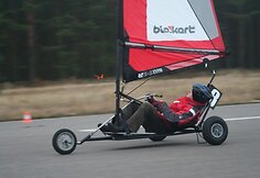 Savaitgalį Nidoje varžėsi vėjaračių sporto entuziastai.