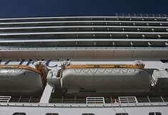 „Costa Pacifica“ prilygsta daugiaaukščiui pastatui.