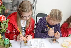 Per Atvelykį vėl marginami kiaušiniai