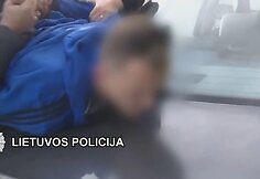 Pas įtariamuosius rasti narkotikai.