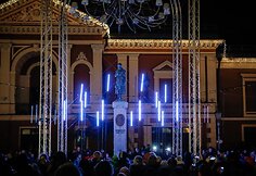 Žiemos &scaron;ventėms &scaron;viesomis ir garsais atgijo Taravos Anikė.