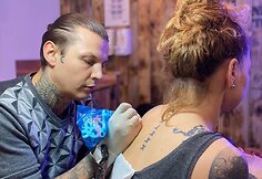 D.Djačkovas ir jo i&scaron;pie&scaron;tos tatuiruotės