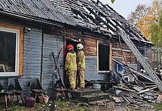 Žirgynui &bdquo;Kariūnas&ldquo; po gaisro reikia pagalbos - tiek finansinės, tiek rankų, galinčių padėti gaisravietėje,