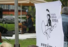 Skverelis atidarytas Vytauto Kernagio fondo inciatyva.