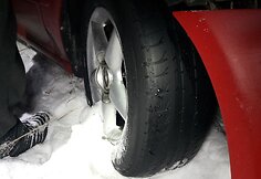 Jakų žiede į griovį nuvažiavo girtas vairuotojas be teisių