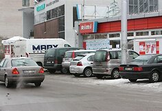 Sprogimas prie prekybos centro