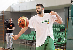 Linas Kleiza