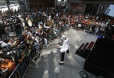 Michaelo Jacksono va&scaron;kinė skulptūra