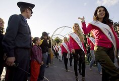 &bdquo;Miss Intercontinental 2009&ldquo; karūna papuo&scaron;ė venesuelietės galvą 