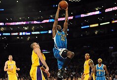 „Lakers“ ir „Hornets“ rungtynių akimirkos