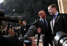 S.Berlusconi ir D.Medvedevas