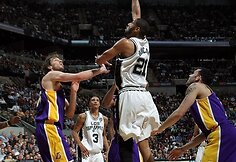 &bdquo;Lakers&ldquo; pergalė