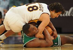 Bostono &bdquo;Celtics&ldquo; pergalė