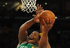 Bostono &bdquo;Celtics&ldquo; pergalė