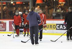 Darius Kasparaitis Klaipėdoje mokė jaunuosius ledo ritulininkus.