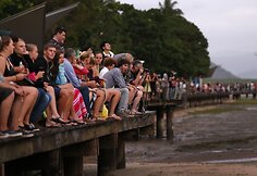 Saulės užtemimas Australijoje sutraukė tūkstančius žmonių.