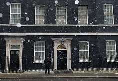 Didžiojoje Britanijoje gausus sniegas sutrikdė gyvenimą