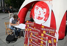 Pirmadienį Vilniuje, V.Kudirkos aikštėje, Nacionalinis kraujo centras surengė Neatlygintinos kraujo donorystės akciją