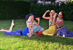 &bdquo;Pop Ladies&ldquo;