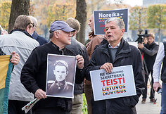 Protestas prie Užsienio reikalų ministerijos