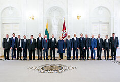 17-osios Vyriausybės nariai