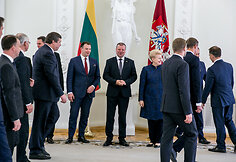 Vilius Šapoka, Saulius Skvernelis, Dalia Grybauskaitė