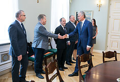 Prezidentas susitiko su Profesinių sąjungų atstovais