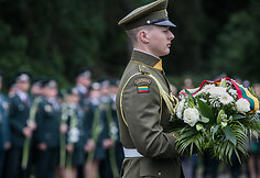 Minėjimas prie Medininkų memorialo