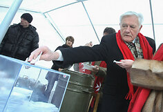 Valdas Adamkus