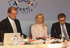 I&scaron; kairės: Viktoras Uspaskichas, Vitalija Vonžutaitė, Vytautas Gap&scaron;ys