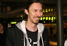 Žiūrovai išvydo „Striptizo erelių“ tęsinį „Radijo ereliai“