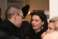 Naujų plaukų priežiūros priemonių pristatymas sulaukė būrio žinomų veidų