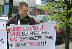 Piketuojantys VVT darbuotojai
