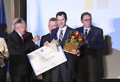 Apdovanojimų akimirka