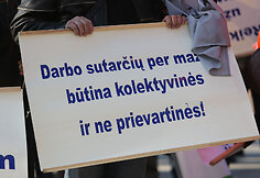 Mitingas prie Vilniaus savivaldybės