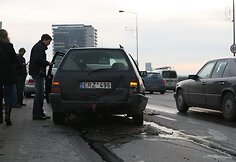 Geležinio Vilko gatvėje susidūrė trys automobiliai.
