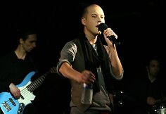 Sasha Song koncerto akimirka