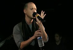 Sasha Song koncerto akimirka
