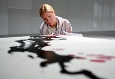 Menininkai savo kūryba ant suoliukų ragins žmones prisėdus susimąstyti apie ekologiją