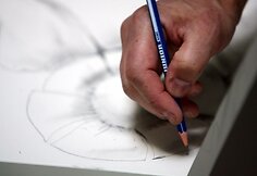 Menininkai savo kūryba ant suoliukų ragins žmones prisėdus susimąstyti apie ekologiją