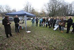 Ambasados darbuotojai rinko &scaron;iuk&scaron;les