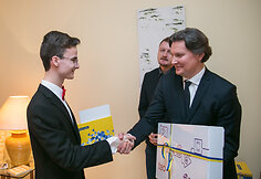 Ra&scaron;inių konkurso &bdquo;Tai yra Laisvė&ldquo; apdovanojimų akimirka