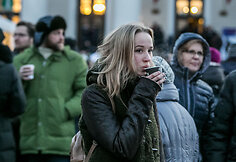 Vilniaus Rotu&scaron;ės aik&scaron;tėje įžiebta Kalėdų eglė