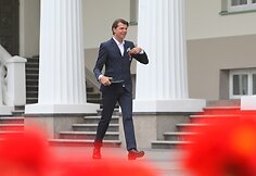 Juozas Statkevičius nuo&scaron;irdžiai džiaugėsi pavėluotai atsiimtu garbingu apdovanojimu