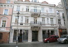 Signatarų namai
